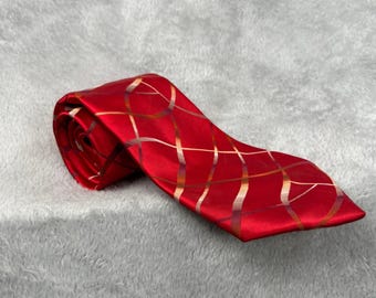 J. Garcia Man With Green Turtleneck Silk Necktie One Size Red Men VTG Art Tie