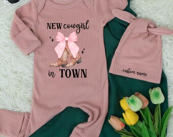 Personalized New Cowgirl in Town Baby Girl Bodysuit, Western Coming Home Outfit, Cowboy Boots Baby Shower Gift, Custom Cowgirl Romper