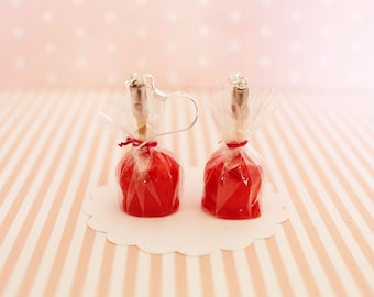 Candy apple earrings - Fruit Earrings  - Apple Earrings - Carnival Food Earrings - Miniature Food Jewelry -Kawaii Earrings-Pomme D'amour