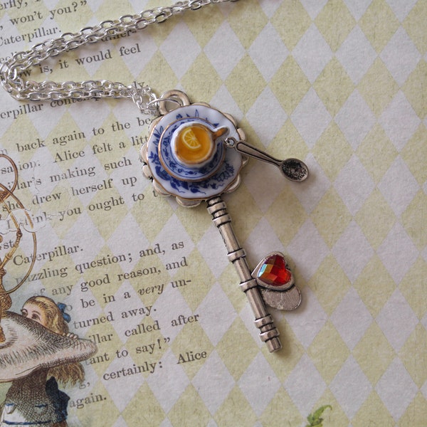 Alice in Wonderland necklace - Tea Party Pendant  -Drink Me Eat Me  Necklace - Fairy tale necklace -Kawaii Necklace-Key Necklace-Key Pendant