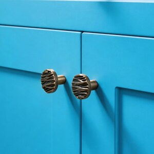 Knauf aus Messing: Dekorativer Möbelgriff aus Messing