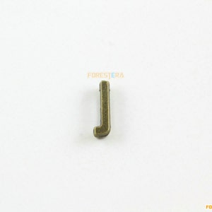 30 unids antiguo latón carta J pulsera cuenta carta J cadena de cuentas 11 mm (PND1079)