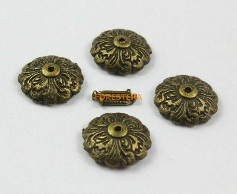 100Pcs 15mm Antique Brass Round Nail Pads Upholstery Tacks Nails TN32 image 3