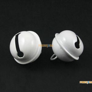 10Pcs 2.2CM (0.87inch) White Bells Jingle Bells Christmas Bells Pet Bells (Bell79)