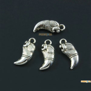 50Pcs Antique Silver Lion Charm Lion Pendant Tooth Charm Tooth Pendant 18x7mm (PND1866)