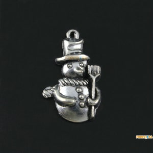 30Pcs Antique Silver Christmas Snow Man Charm Snowman Pendant 27x16mm  (PND1683)