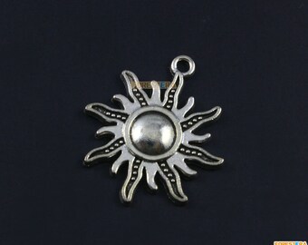 20Pcs Antique Silver Sun Charm Sun Pendant 28x25mm (PND1810)