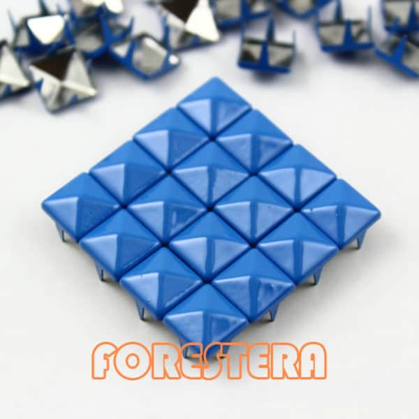 50Pcs 8mm Sky Blue Color PYRAMID Studs (CP-5015-08)