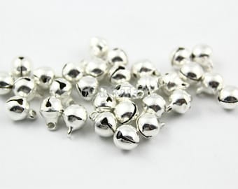 Lot de 100 petites clochettes de 12 mm pour décoration de Noël, mariage