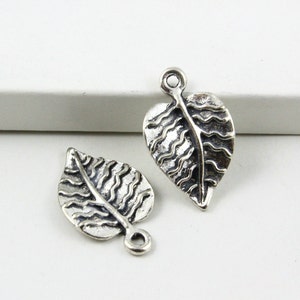 25Pcs Silver tree leaf Charm tree leaf Pendant 21x13mm (PND499)