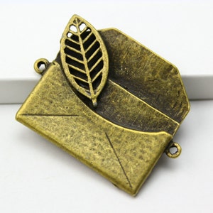 2Pcs Antique Brass envelope Charm envelope Pendant envelope connector 31x30mm (PND302)
