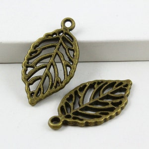 30Pcs Antique Brass tree leaf Charm tree leaf Pendant 27x14mm (PND482)