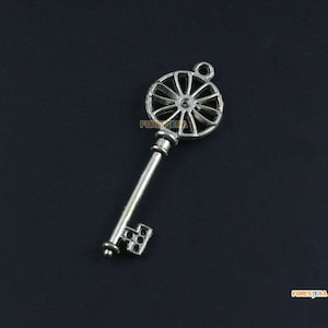 10Pcs Antique Silver Key Charm Key Pendant 60x20mm (PND1618)