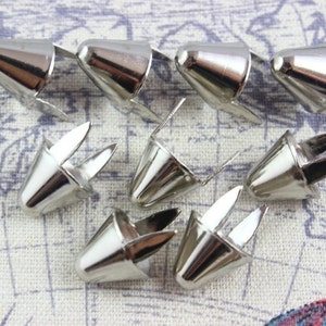 50Pcs 12.5mm Silver CONE Studs Metal Studs (SLC12)