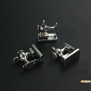 20Pcs Antique Silver Sewing Machine Charm 3D Sewing Machine Pendant 12x12mm (PND1562)