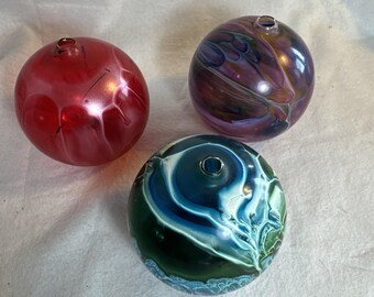 Set of 3 Hand Blown Art Glass Bud Vase Swirled Orb Or Oil Lamp Psychedelic 70's