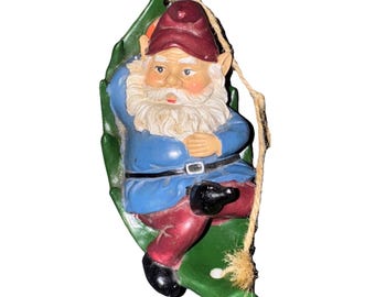 Gnomo de jardín colgante en hamaca, figura decorativa de yeso para exteriores de 8 pulgadas.