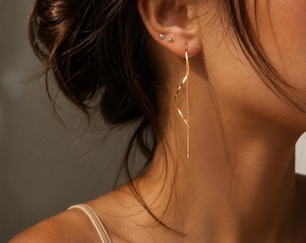 Orecchini pendenti Tornado – Orecchini pendenti minimalisti in oro per donna, orecchini moderni a onda, gioielli di tendenza, orecchini lunghi eleganti, regalo per lei