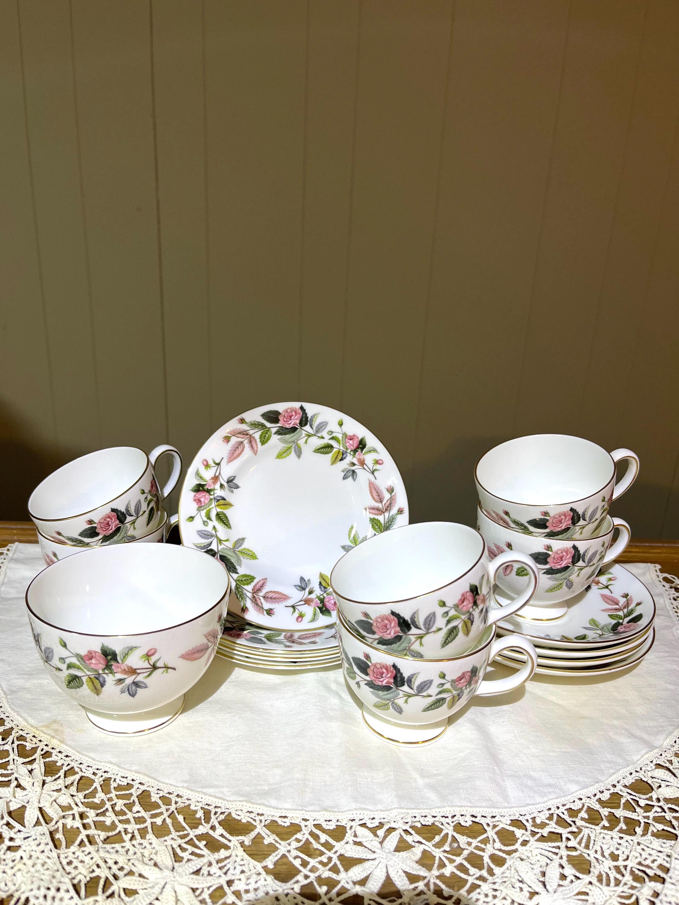 Wedgwood Hathaway Rose Tea Set - Etsy