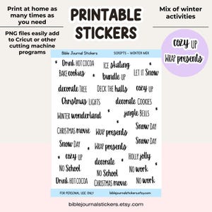 Peut inclure: Planche d'autocollants imprimables avec des phrases sur le thème de l'hiver, telles que « Drink Hot Cocoa » et « Wrap Presents ». Les autocollants sont conçus pour les journaux bibliques et autres travaux manuels. L'image comprend le texte « Printable Stickers ».