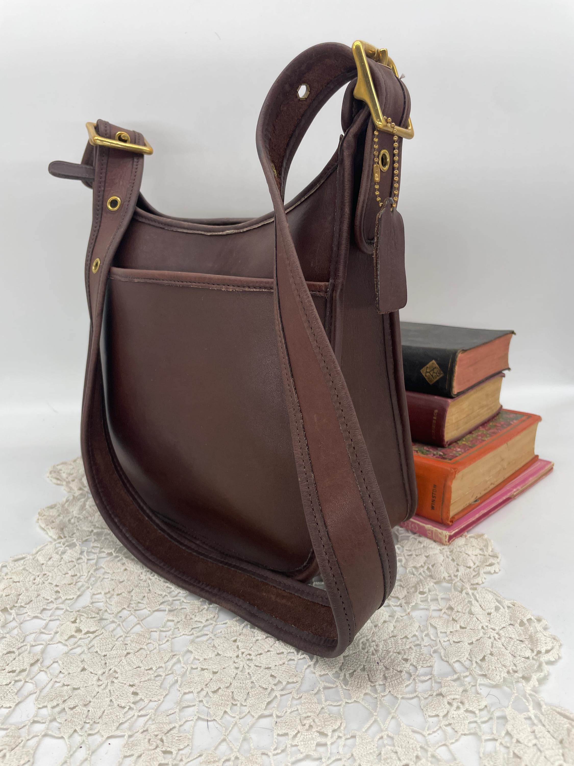 COACH レガシー レザーボディバッグ　美品 ヴィンテージ COACH ブラックレザーハンドバッグ 9966 レガシー