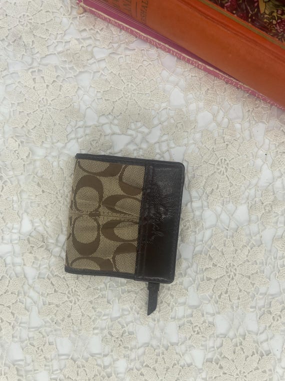 Vintage Coach Signature Mini Pleated Bifold Wallet - Style 42815