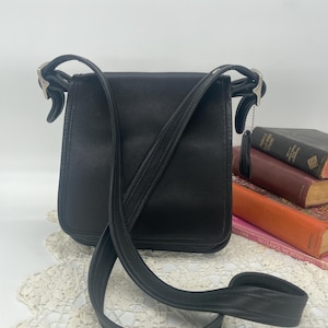バッグ Coach Legacy Turnrock Slim Flap Leather Coach legacy turn lock - Gem
