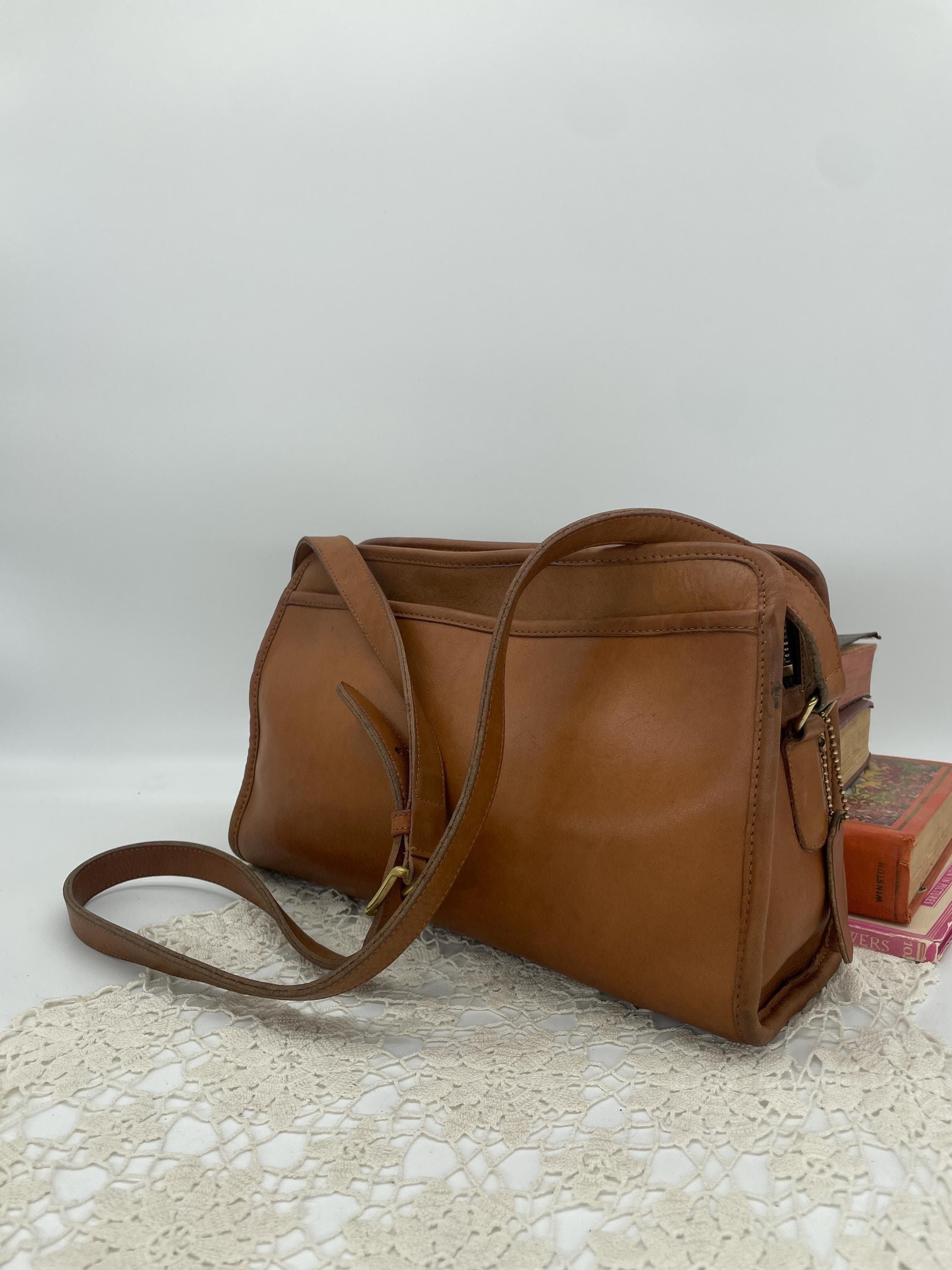 Horse and carriage coach handbag - Etsy 日本