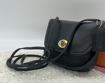 バッグ COACH Vintage Leather Black Shoulder Bag Coach Vintage Black Station Leather Crossbody Bag Shoulder Bag