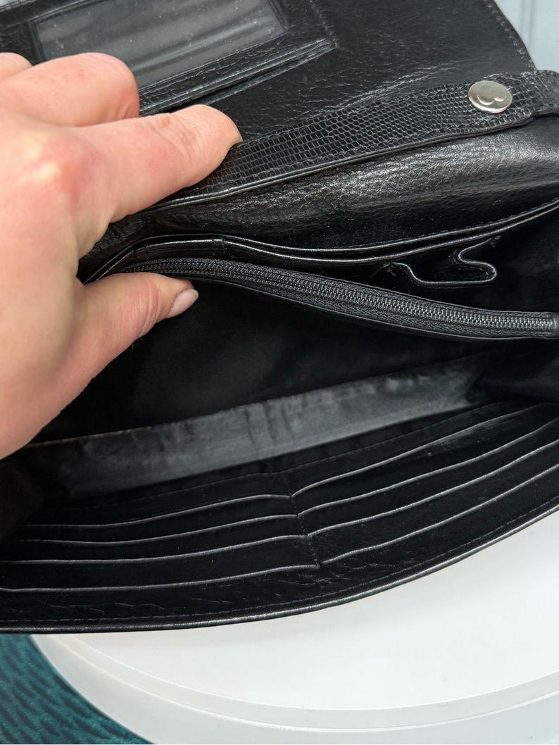 Vintage Brighton Black Leather Organizer Wallet Crossbody Clutch Medallion 画像 7