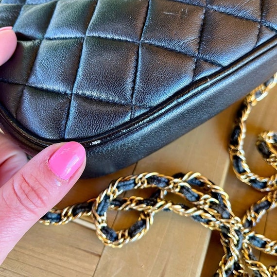 Vintage Quilted Leather Crossbody Chain Mini Bag - image 9