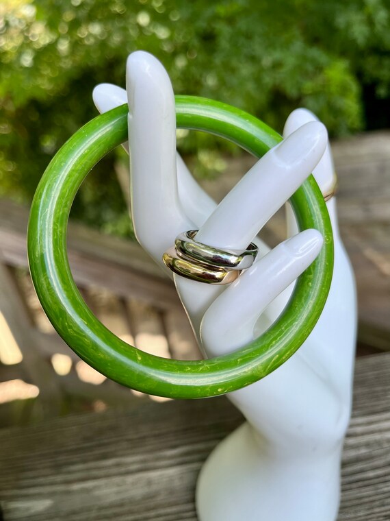 Vintage Bakelite Bangle Bracelet Green Marble - image 4