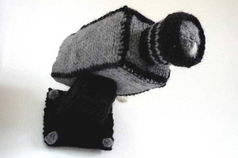 PDF Knitting PATTERN Security Camera Knitting Pattern PDF image 3