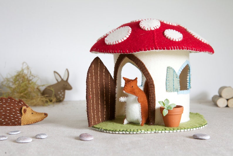 PDF Sewing PATTERN for Woodland animal playset DIY embroidery sewing pattern for rabbit, squirrel & hedgehog softies soft toy tutorial image 5