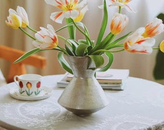 Custom Name Hand Hammered Aluminum Vase, Modern Metal Flower Vase, Minimal Home Decor