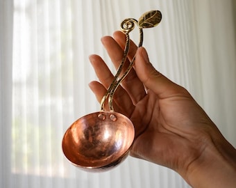 Custom Name Copper Coffee Scoop, Hammered Bean Measure, Artisan Brewing Accessory, Kitchen Coffee Tool