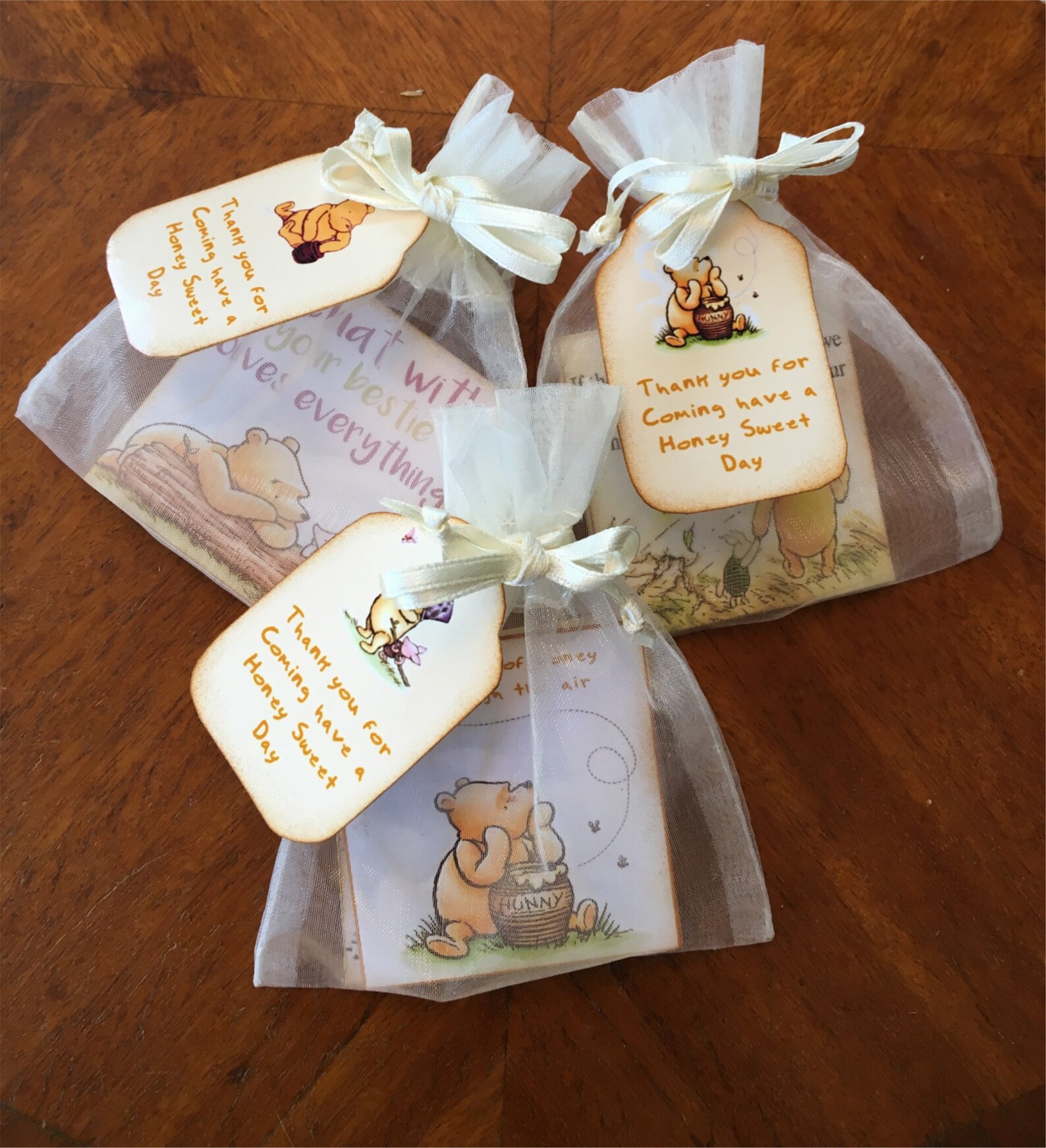 Classic Winnie the Pooh party favor
