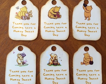 Winnie the Pooh 20 party tags with silk ribbon