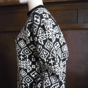 Vintage 80s Club Monaco sweater, black off-white wool, funky geometric design pullover, chunky knit image 2