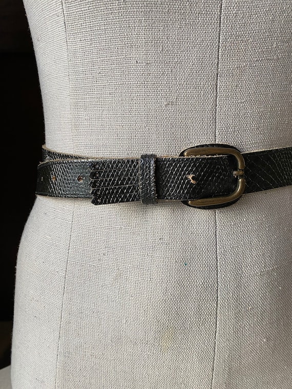 Fringed Black Leather Belt, Narrow Black Belt, Vintage Vtg