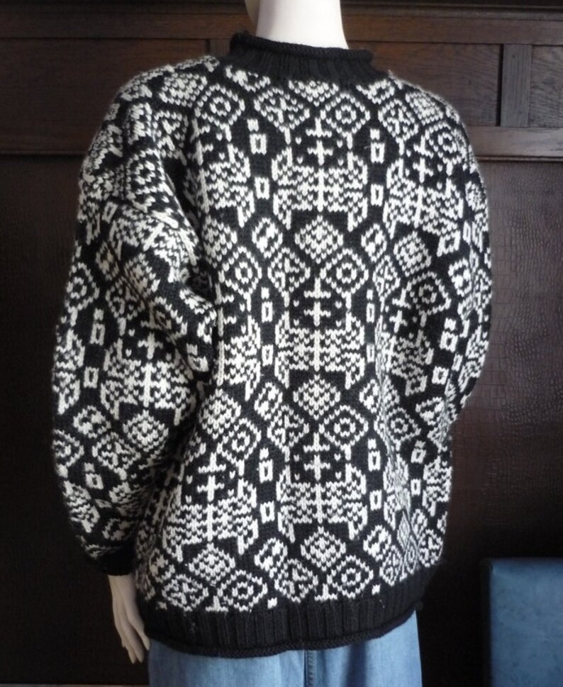 Vintage 80s Club Monaco sweater, black off-white wool, funky geometric design pullover, chunky knit image 3