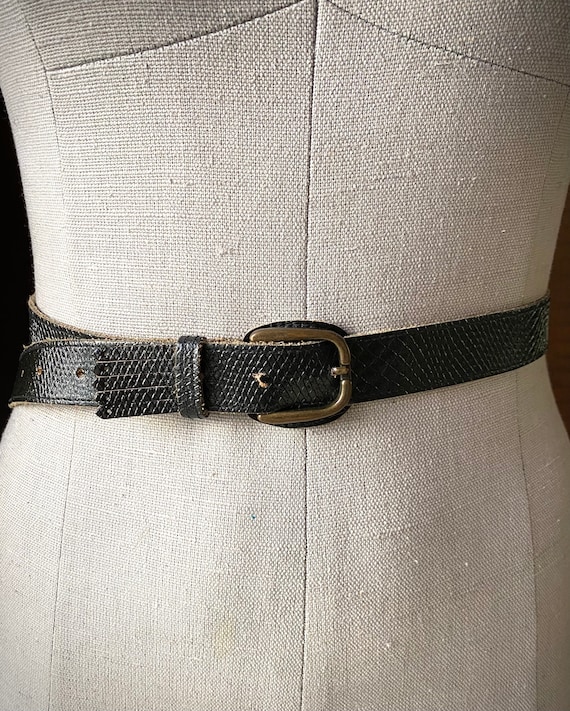 Fringed Black Leather Belt, Narrow Black Belt, Vintage Vtg Textured Leather  Belt, Sz L 