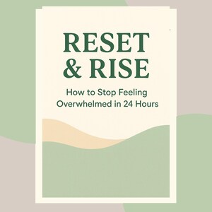 Può includere: Copertina di un libro con il titolo "RESET & RISE" in lettere verde scuro. Il sottotitolo recita "Come smettere di sentirsi sopraffatti in 24 ore". Il design include una grafica a onda verde chiaro e beige su sfondo bianco.