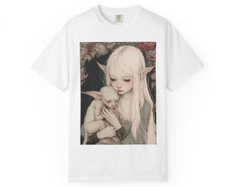 Camiseta de niña elfa sosteniendo un cordero / Retrato de fantasía, estética gótico pastel