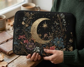 Funda para portátil con diseño floral de luna creciente dorada, noche estrellada y flores silvestres.