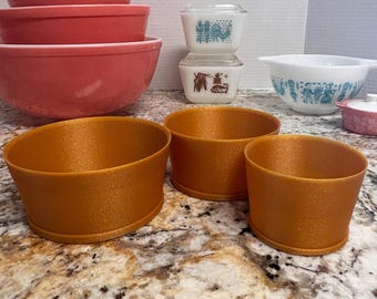 Pyrex schaalhouders set van 3, Assepoester en ronde mengkomstandaards