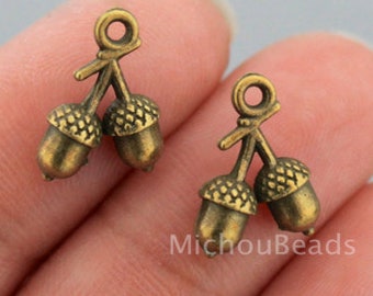 20 Bronze ACORN Charm Pendants - 15mm Antiqued Bronze 3D Squirrel Oak tree Nut Metal Charm - Instant Ship -Usa DIY Craft Jewelry - 6524