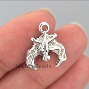 5 Silver BAT Charm Dangle - 18mm Bat Bird Animal Nature Metal Dangle Pendant Charm - Instant Ship - USA DIY Wholesale Jewelry Beading - 6507