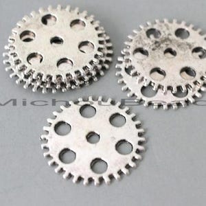 5 Silver GEAR Wheel Connector Link Charms - 25mm Steampunk Watch Clock Bike Gear Charms Pendants - Instant Ship - USA Charms - 6155