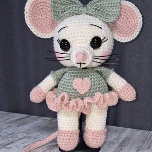 Niedliche Maus-Amigurumi-Häkelanleitung (PDF) | Mauspuppe mit Kleid | Kawaii-Plüschtier-Anleitung | Sofort-Download Bild 2